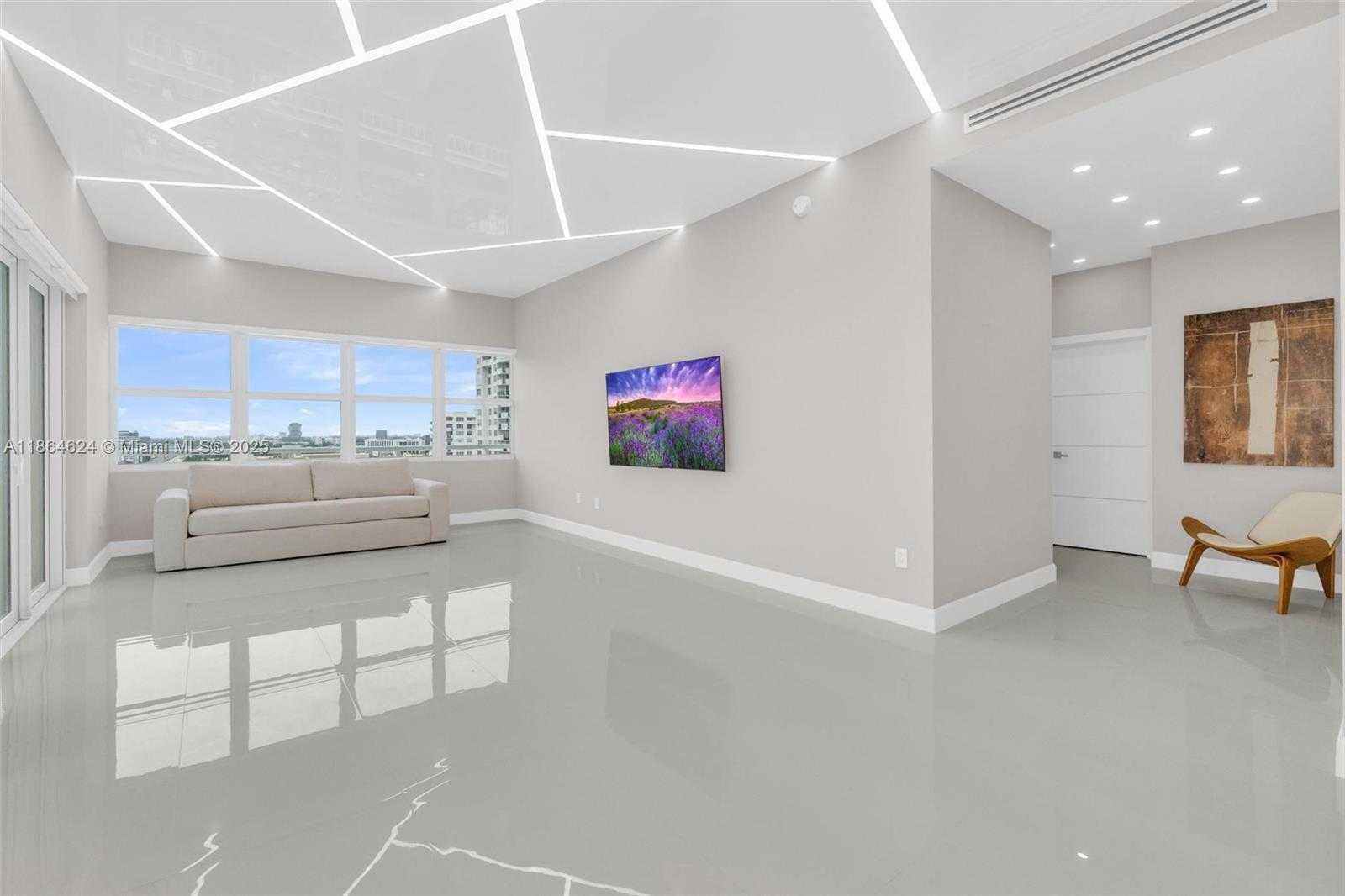 Small Image of 18011 BISCAYNE BLVD #PH04, Aventura Number 25