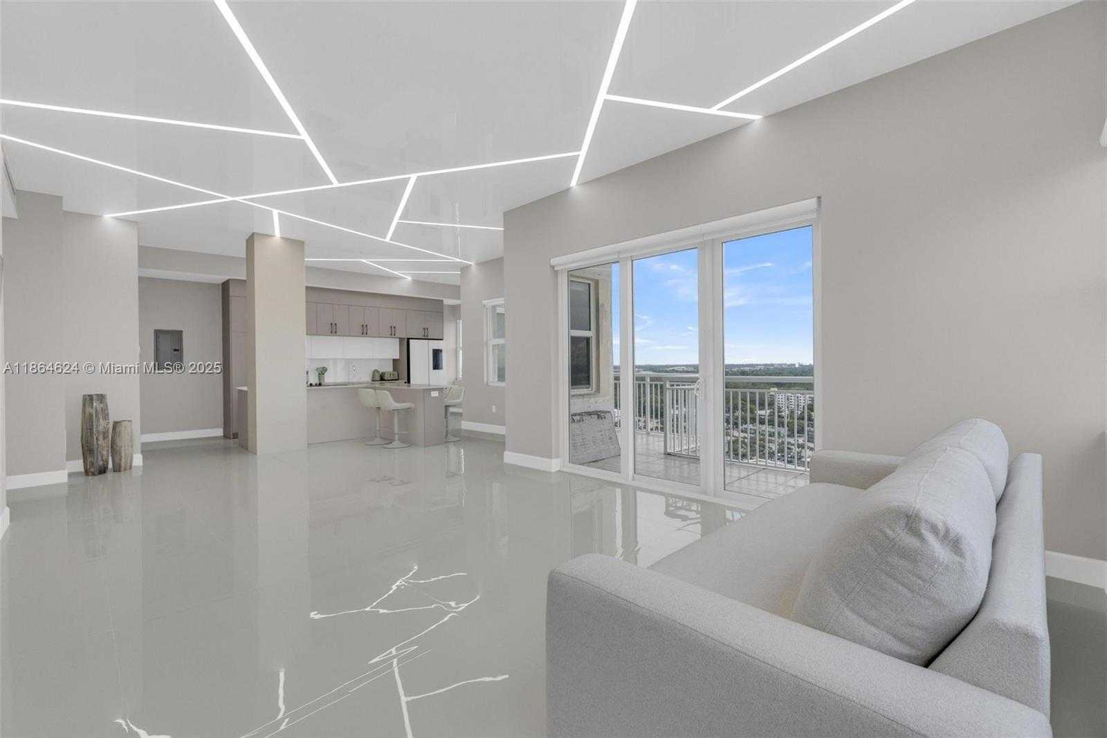Small Image of 18011 BISCAYNE BLVD #PH04, Aventura Number 29