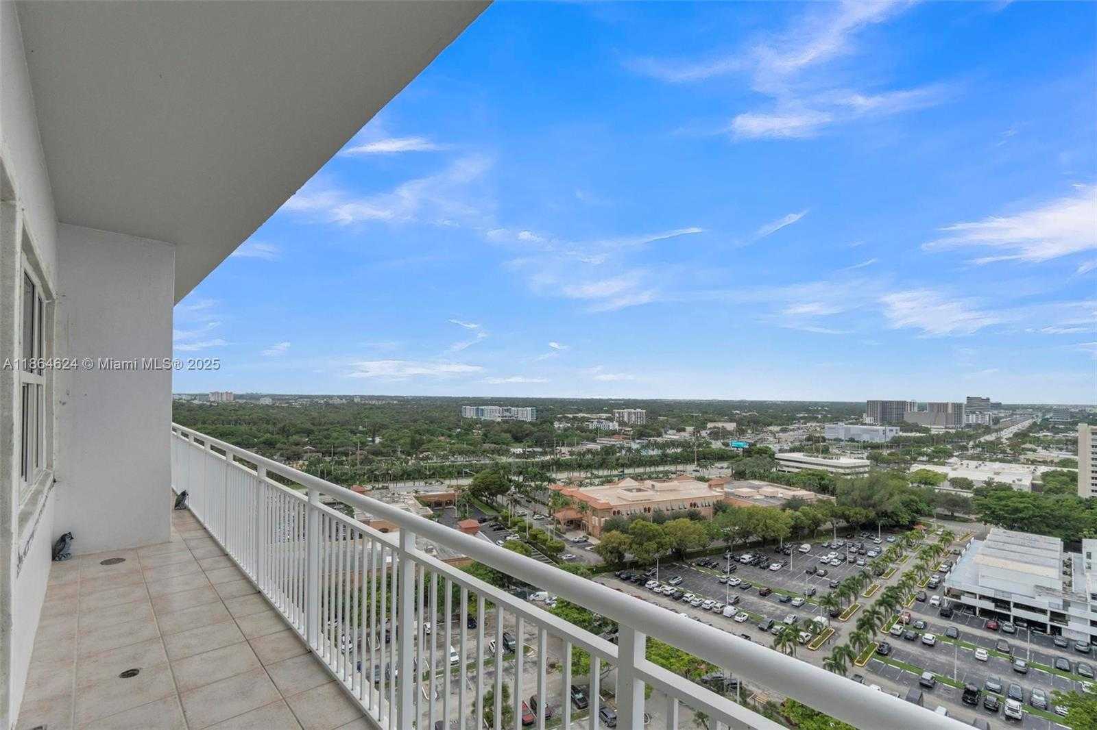 Small Image of 18011 BISCAYNE BLVD #PH04, Aventura Number 41