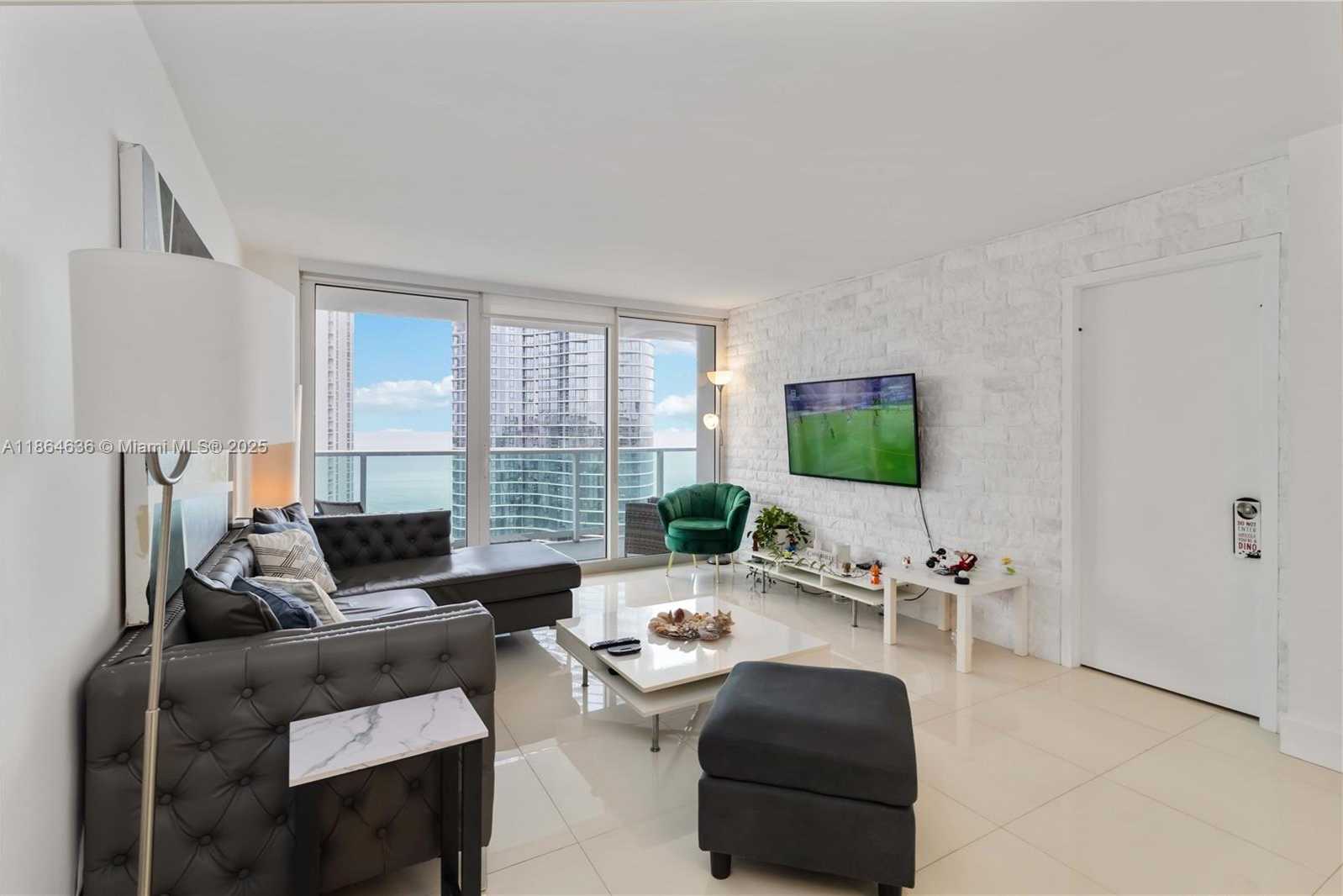 Small Image of 100 BAYVIEW DR #2014, Sunny Isles Beach Number 10