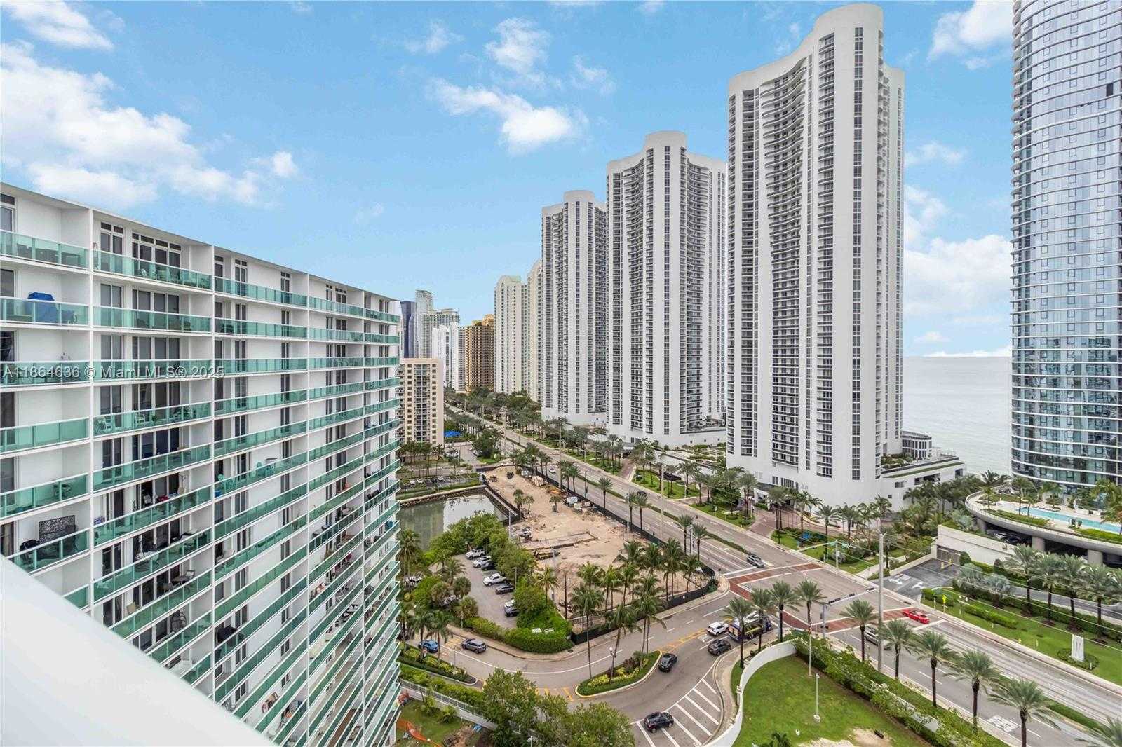 Small Image of 100 BAYVIEW DR #2014, Sunny Isles Beach Number 3