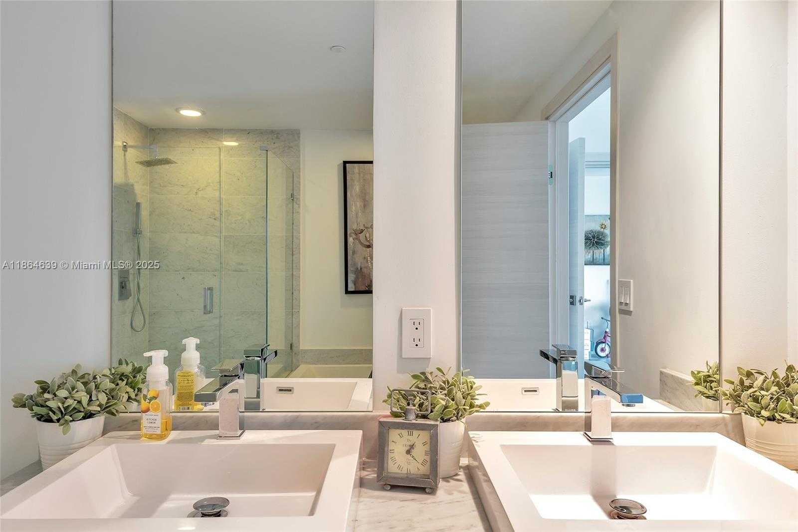 Small Image of 801 SOUTH MIAMI AVE #1708, Miami Number 16