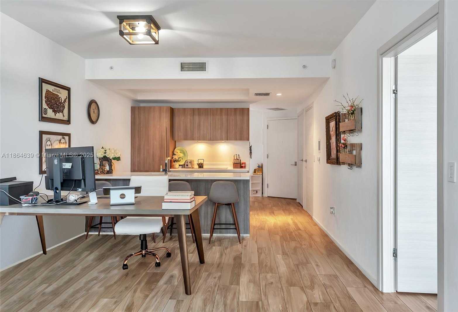 Small Image of 801 SOUTH MIAMI AVE #1708, Miami Number 3