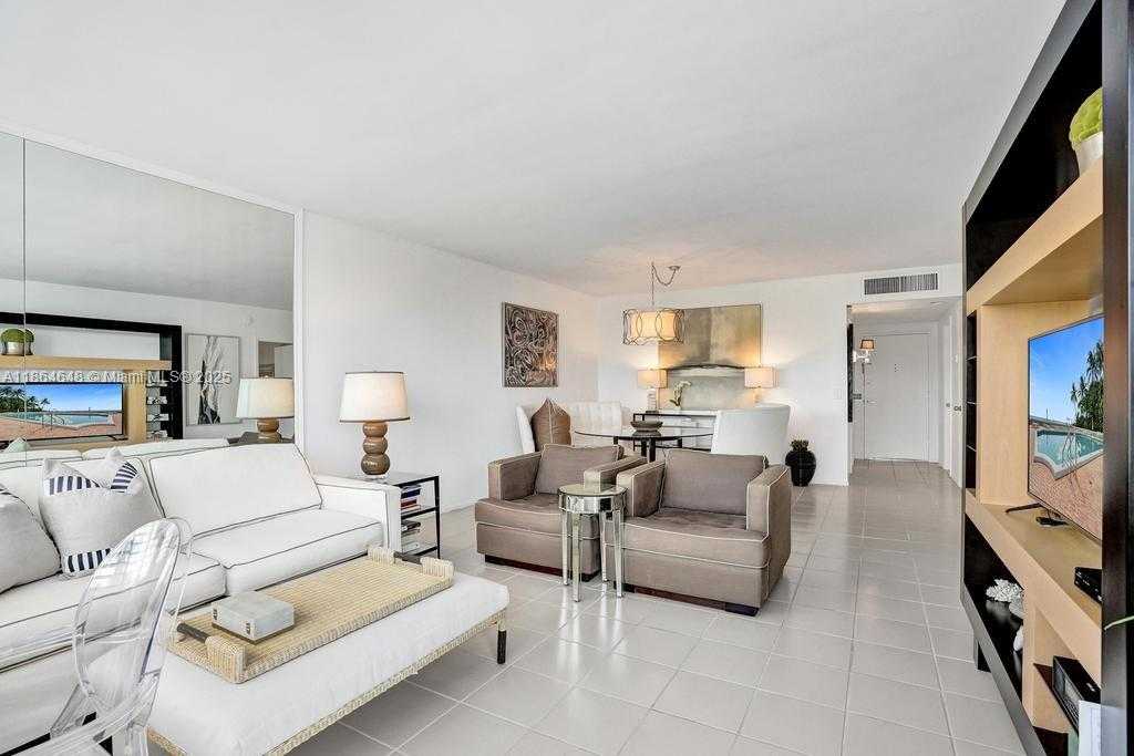 Small Image of 2295 SOUTH OCEAN BLVD #505, Palm Beach Number 10