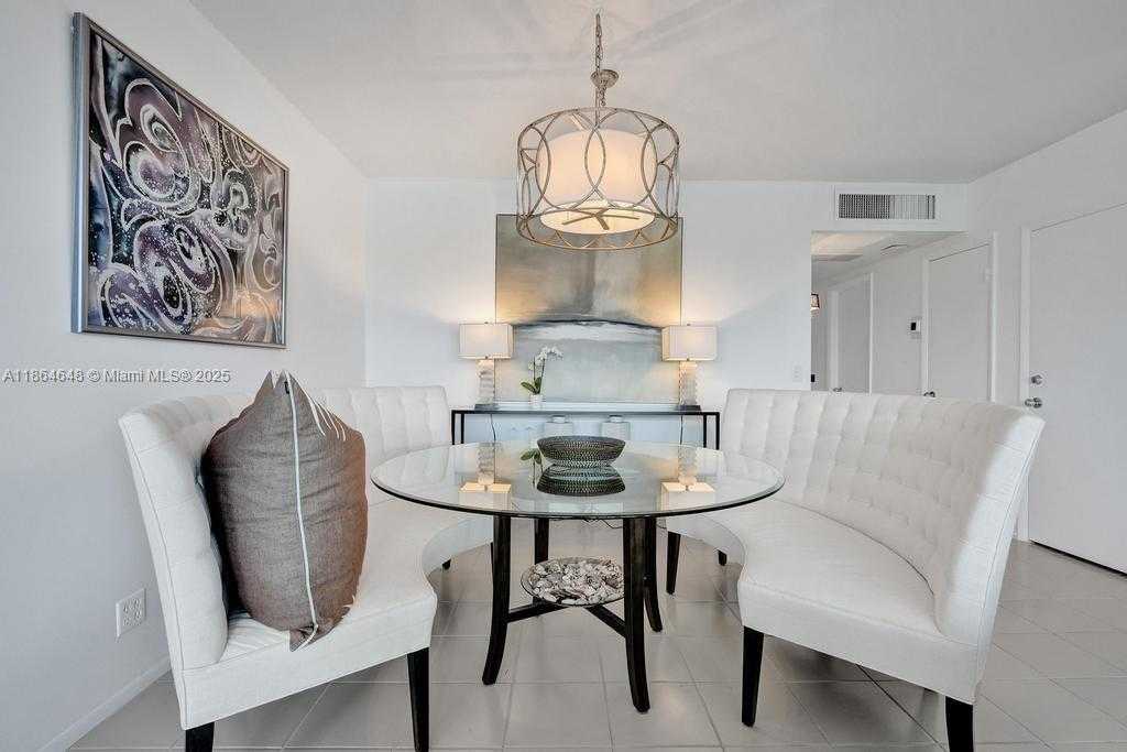 Small Image of 2295 SOUTH OCEAN BLVD #505, Palm Beach Number 14