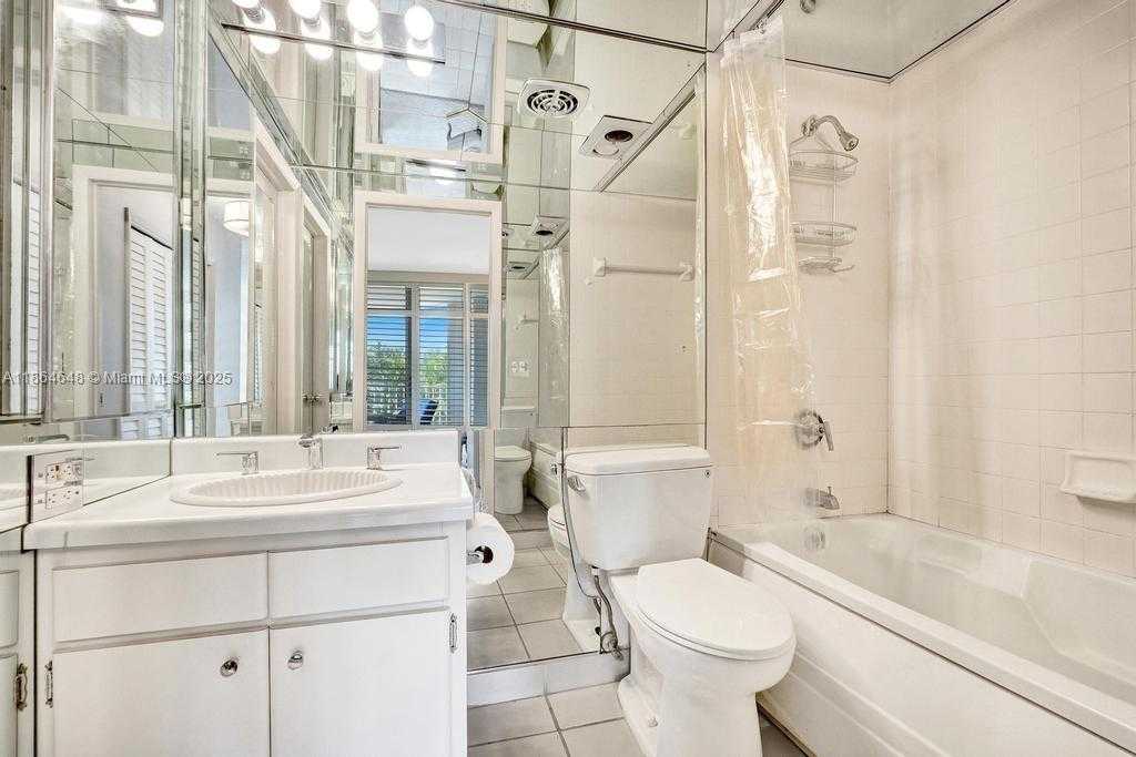 Small Image of 2295 SOUTH OCEAN BLVD #505, Palm Beach Number 17