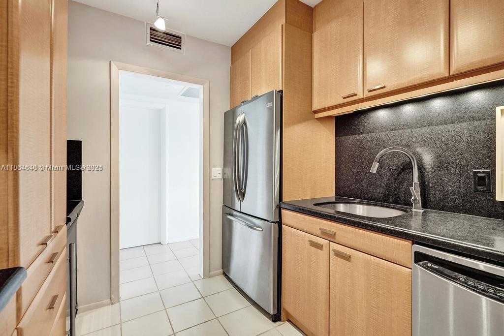 Small Image of 2295 SOUTH OCEAN BLVD #505, Palm Beach Number 25