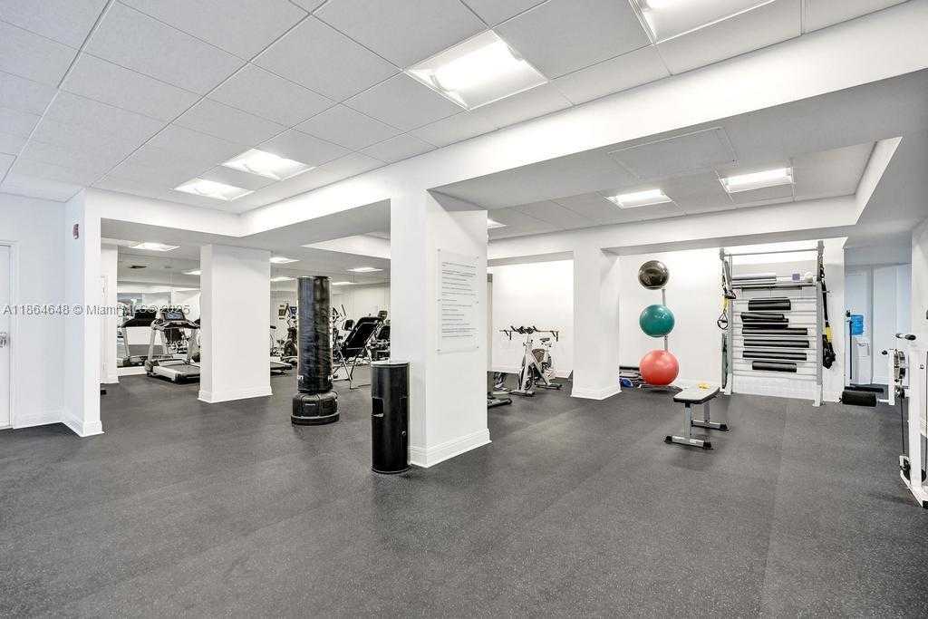 Small Image of 2295 SOUTH OCEAN BLVD #505, Palm Beach Number 39