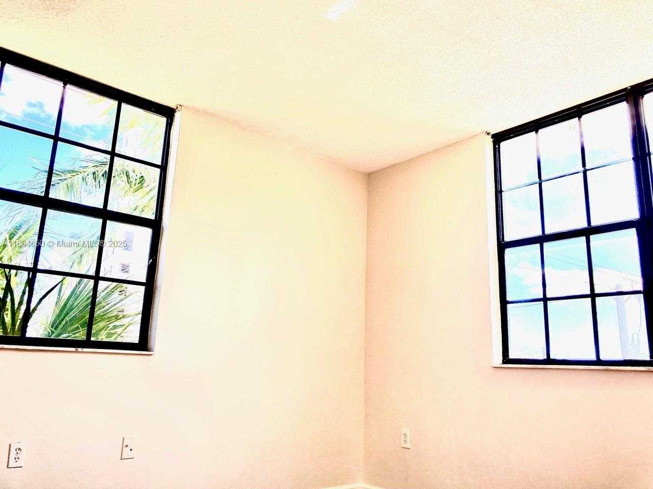 Small Image of 1919 VAN BUREN ST #321A, Hollywood Number 10