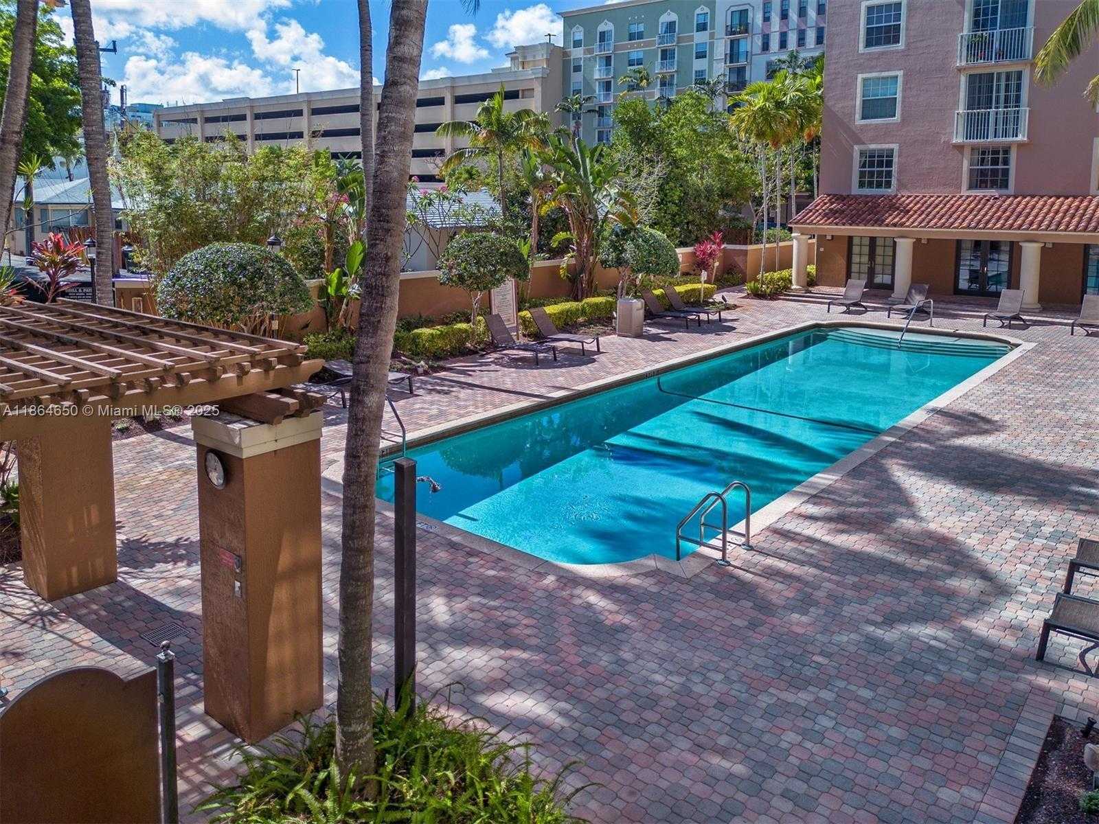 Small Image of 1919 VAN BUREN ST #321A, Hollywood Number 14