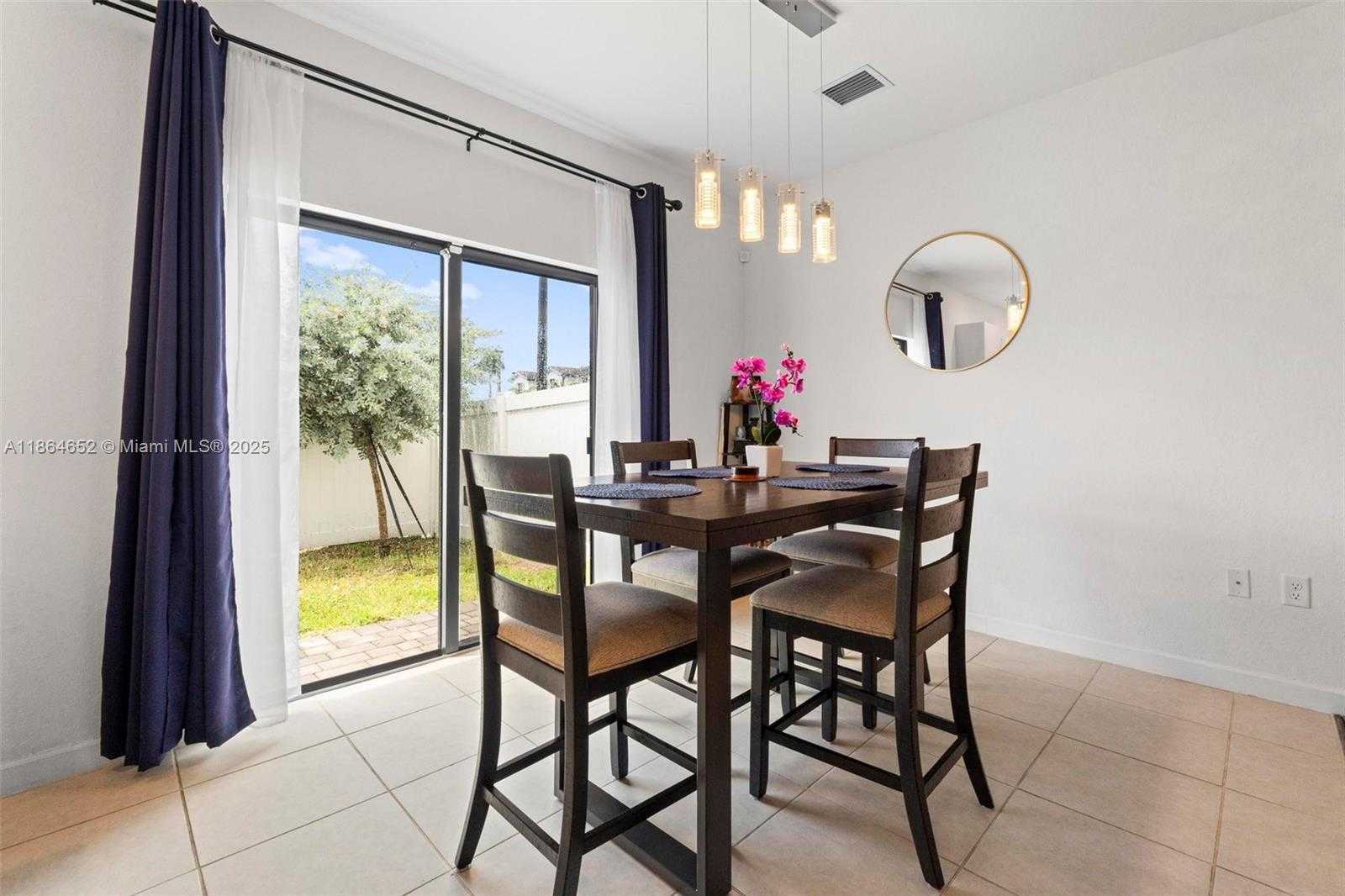 Small Image of 20380 NORTH WEST 5TH CT, Miami Gardens Number 15