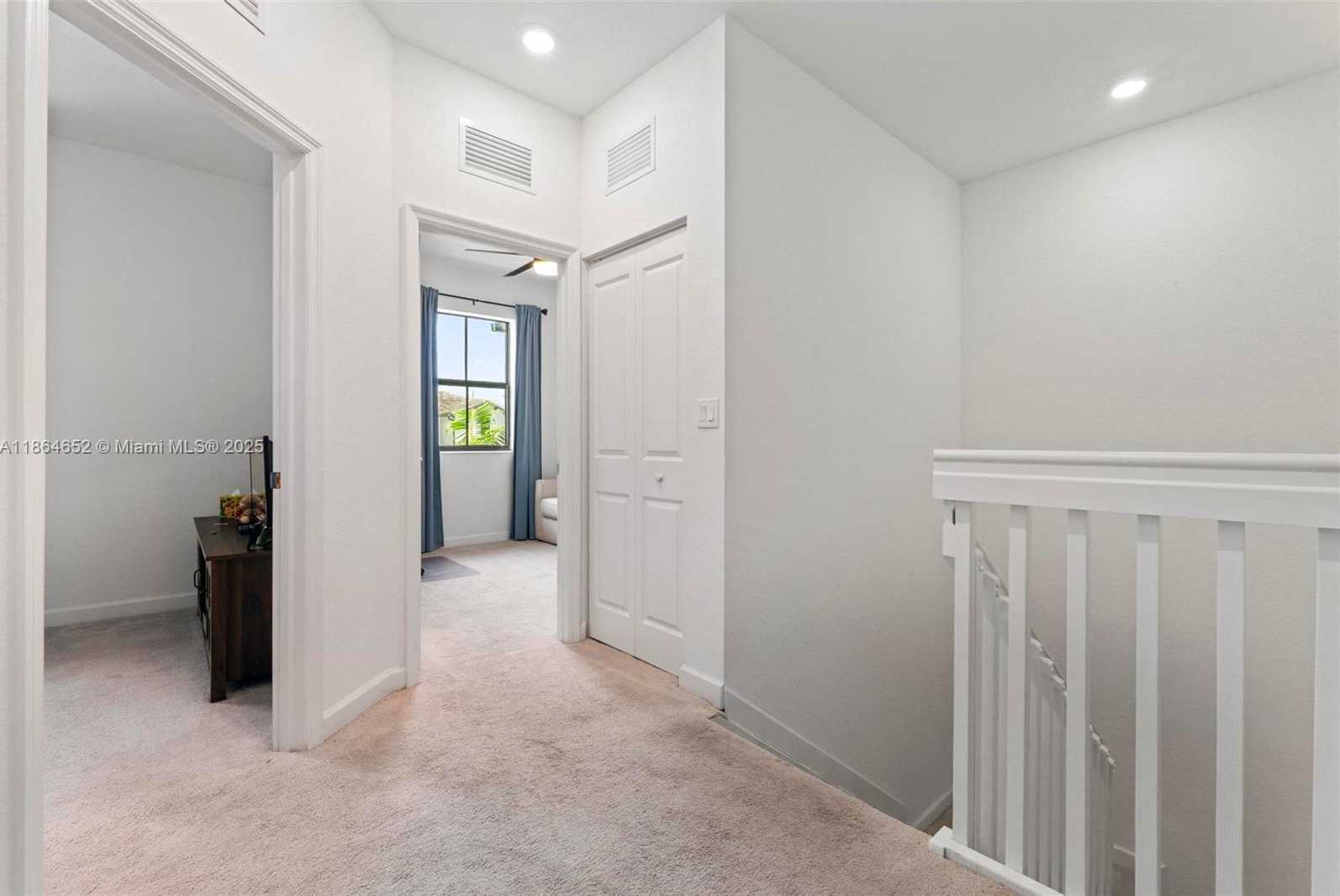 Small Image of 20380 NORTH WEST 5TH CT, Miami Gardens Number 25