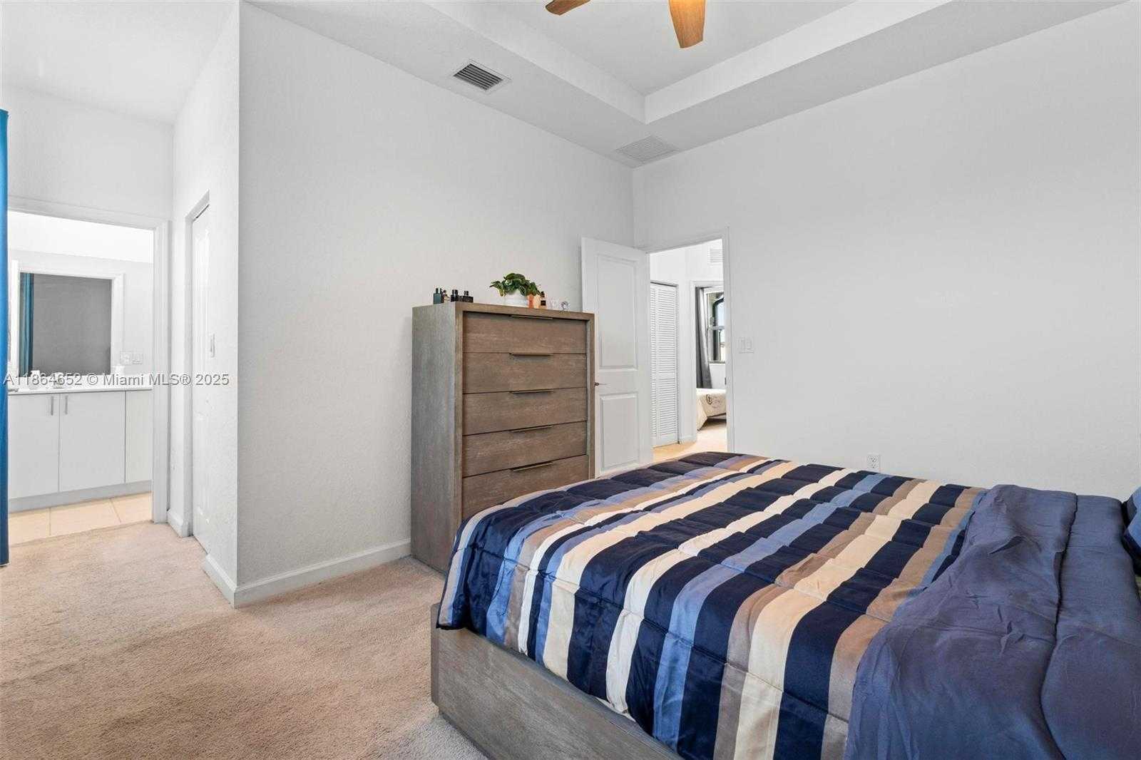 Small Image of 20380 NORTH WEST 5TH CT, Miami Gardens Number 28