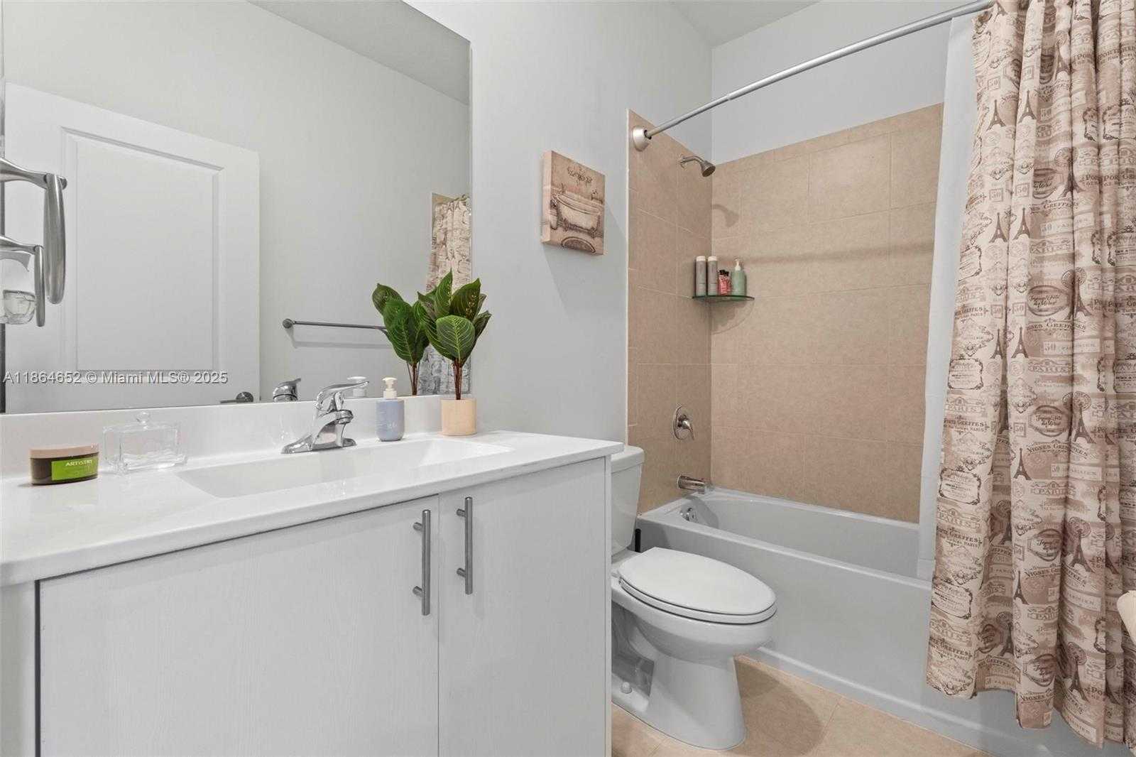 Small Image of 20380 NORTH WEST 5TH CT, Miami Gardens Number 33