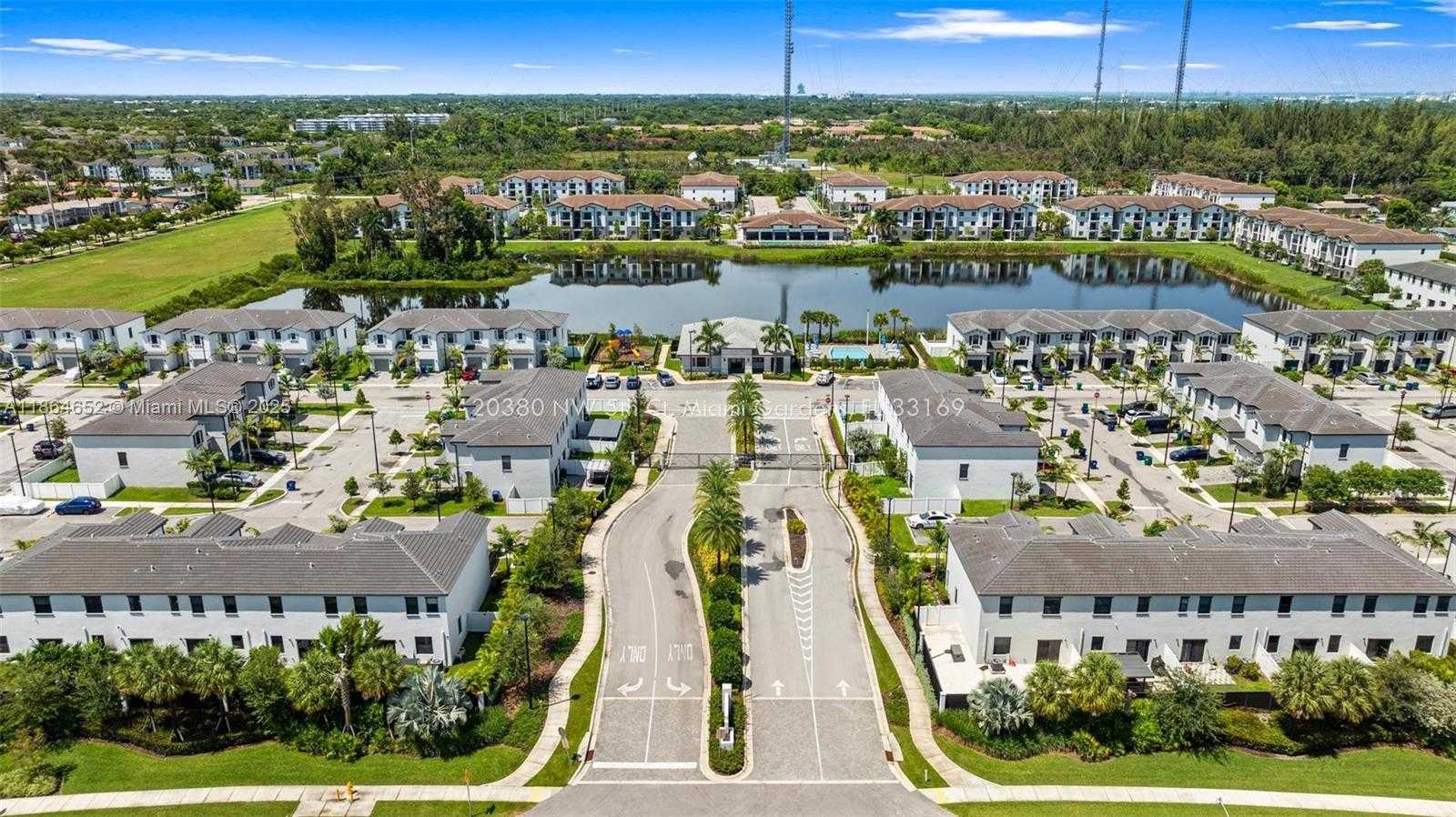 Small Image of 20380 NORTH WEST 5TH CT, Miami Gardens Number 37