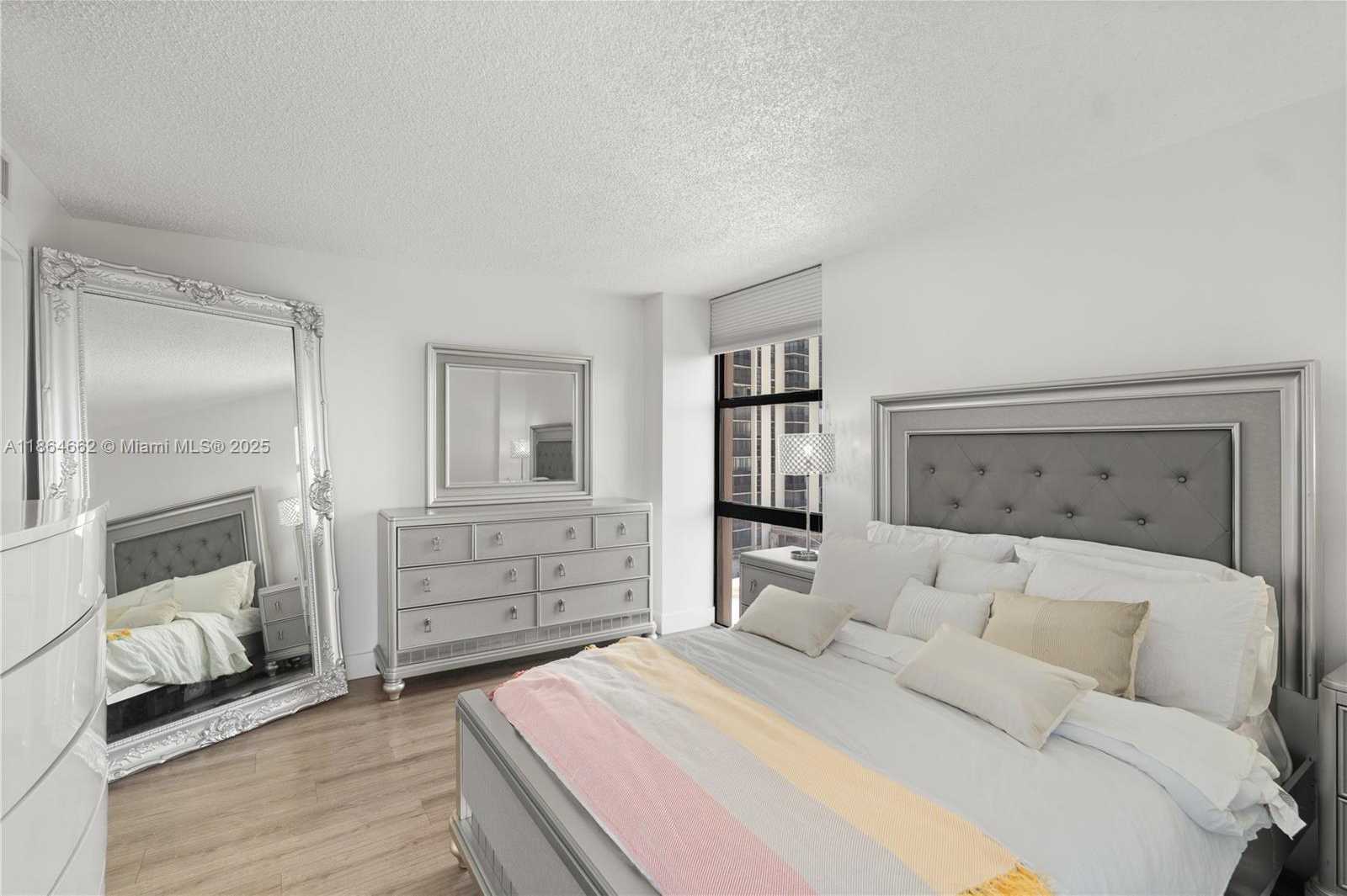 Small Image of 20301 WEST COUNTRY CLUB DR #829, Aventura Number 25