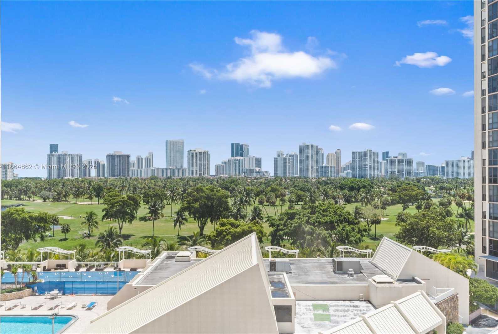 Small Image of 20301 WEST COUNTRY CLUB DR #829, Aventura Number 32