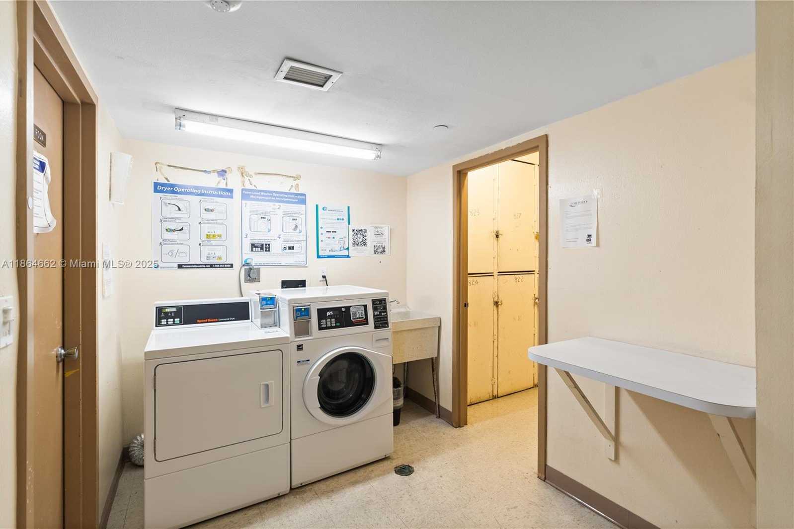 Small Image of 20301 WEST COUNTRY CLUB DR #829, Aventura Number 37