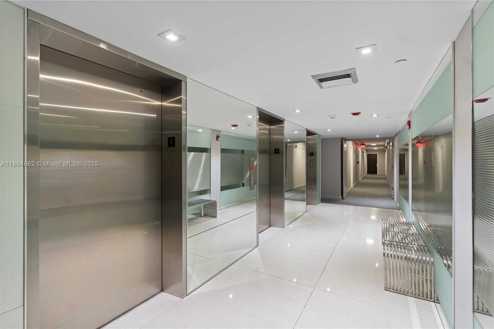 Small Image of 20301 WEST COUNTRY CLUB DR #829, Aventura Number 5