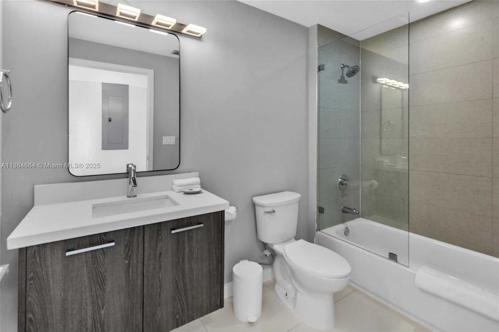 Small Image of 1120 98TH ST #403, Bay Harbor Islands Number 12
