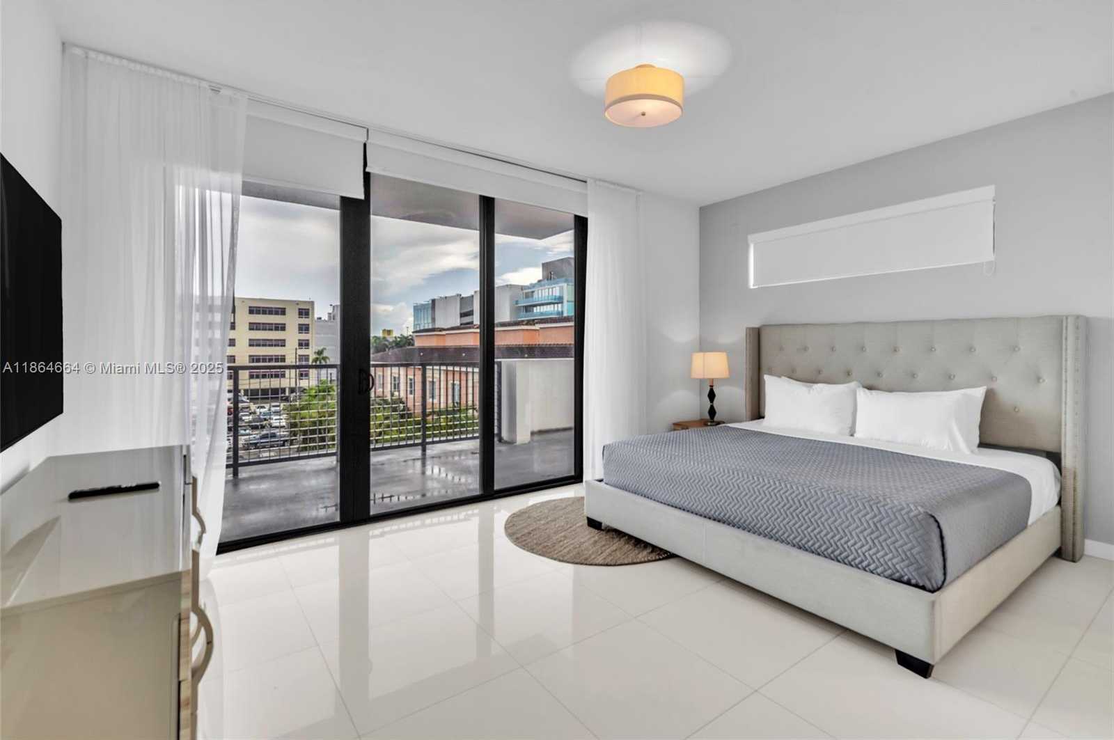 Small Image of 1120 98TH ST #403, Bay Harbor Islands Number 13