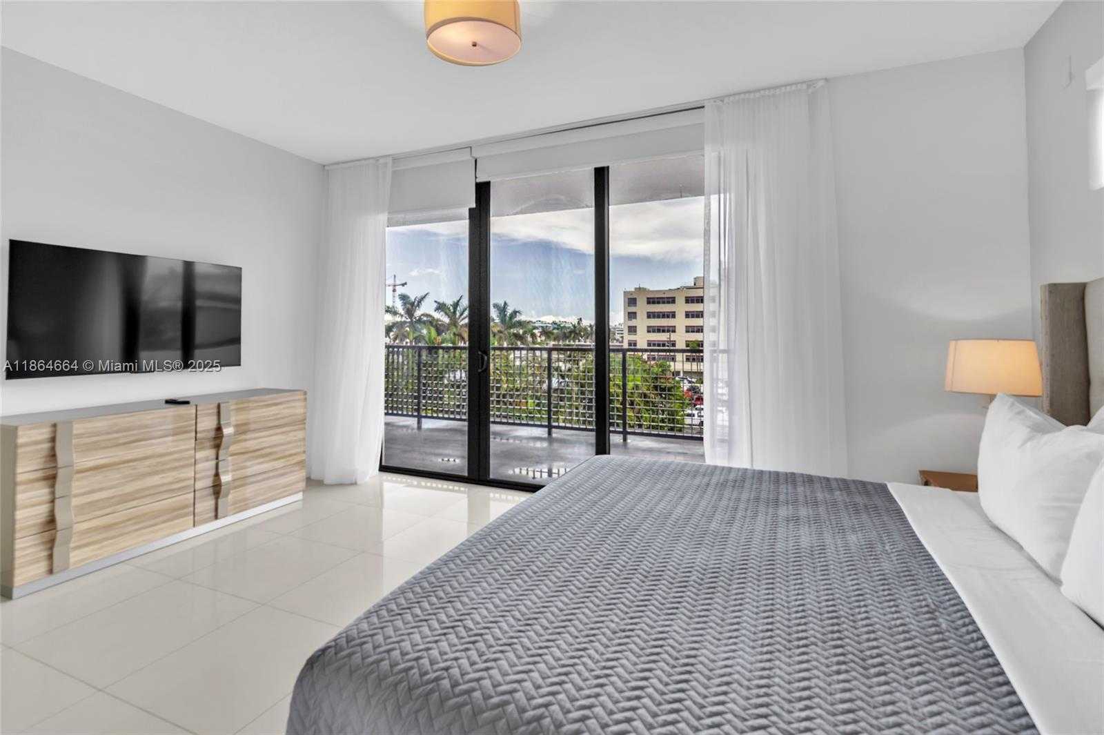 Small Image of 1120 98TH ST #403, Bay Harbor Islands Number 18