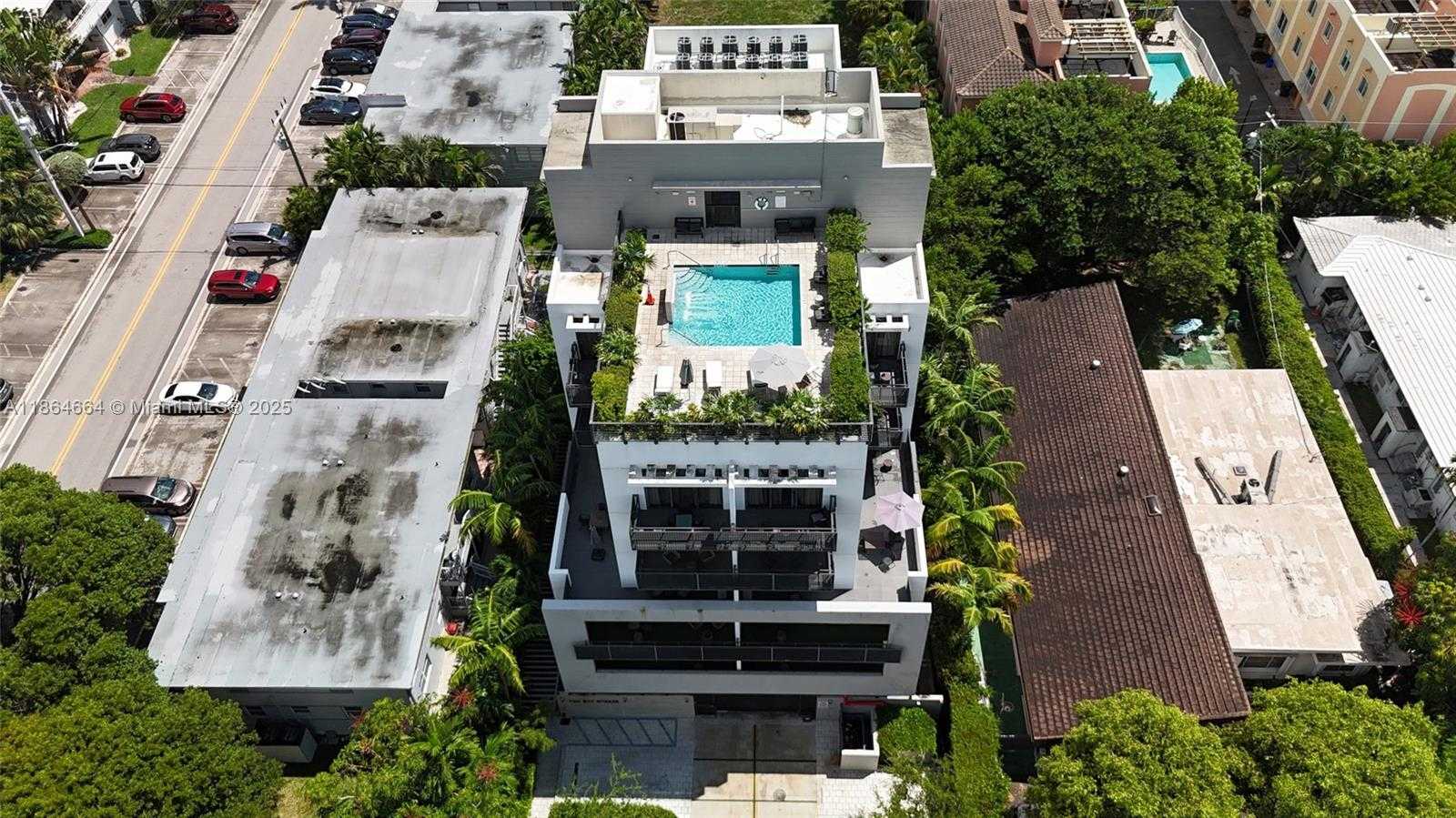 Small Image of 1120 98TH ST #403, Bay Harbor Islands Number 2