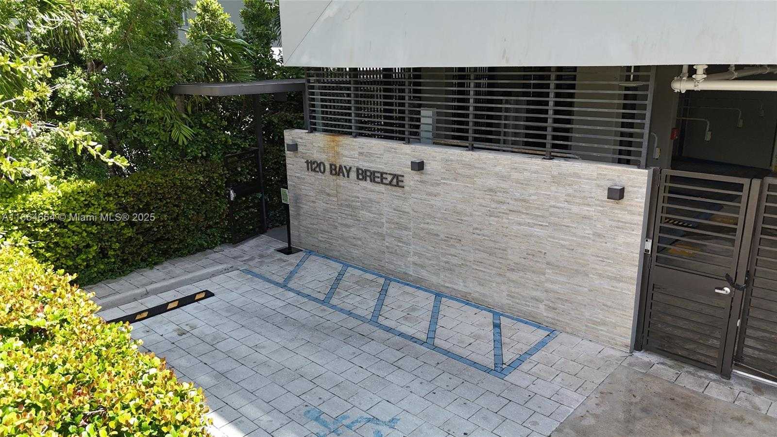 Small Image of 1120 98TH ST #403, Bay Harbor Islands Number 36