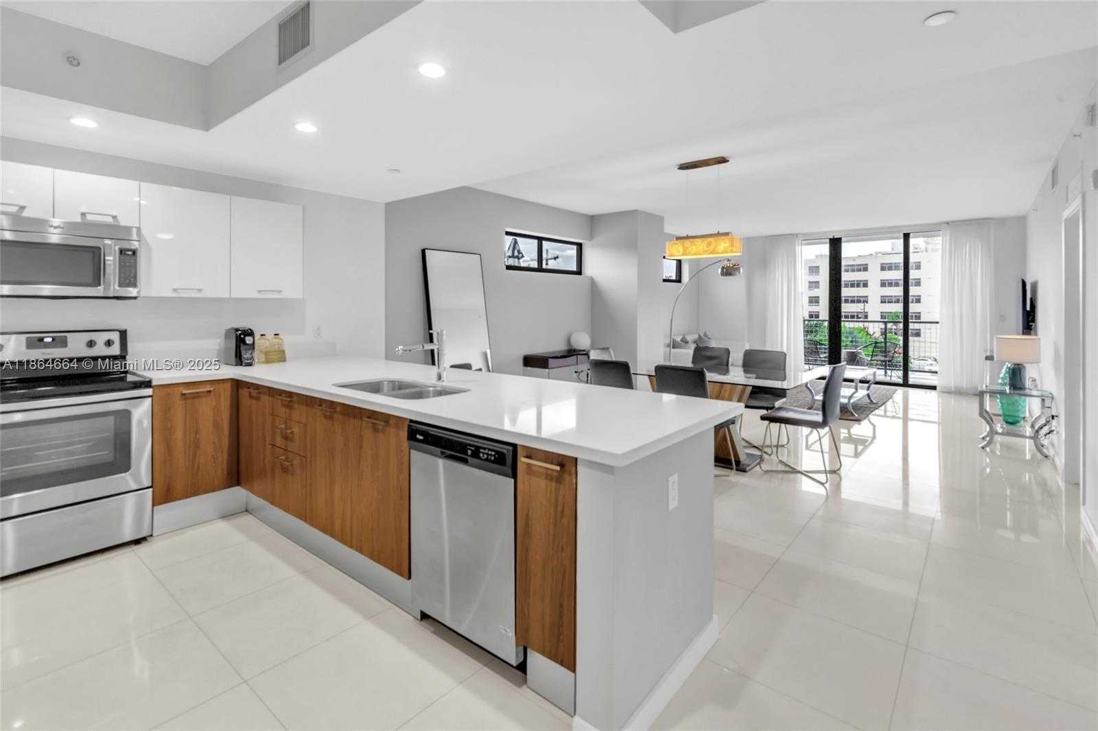 Small Image of 1120 98TH ST #403, Bay Harbor Islands Number 4
