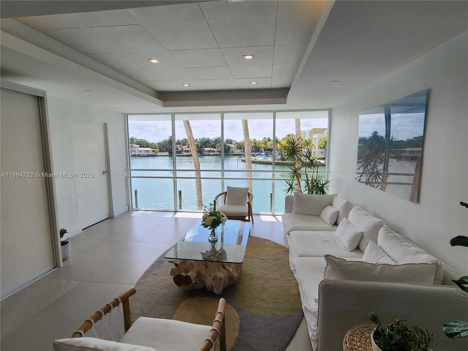 Small Image of 5900 COLLINS AVE #906, Miami Beach Number 28