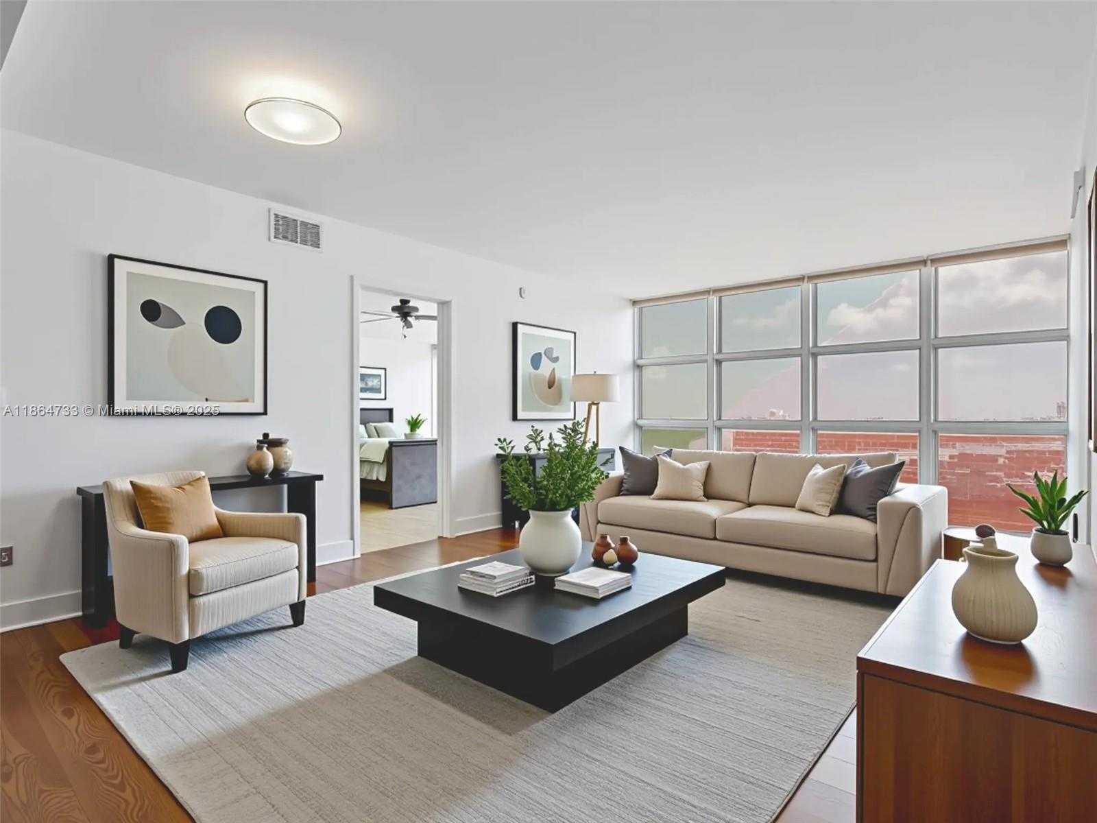 Small Image of 50 BISCAYNE BLVD #4008, Miami Number 2