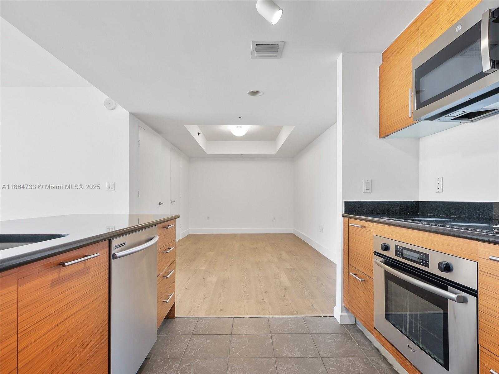 Small Image of 50 BISCAYNE BLVD #4008, Miami Number 25