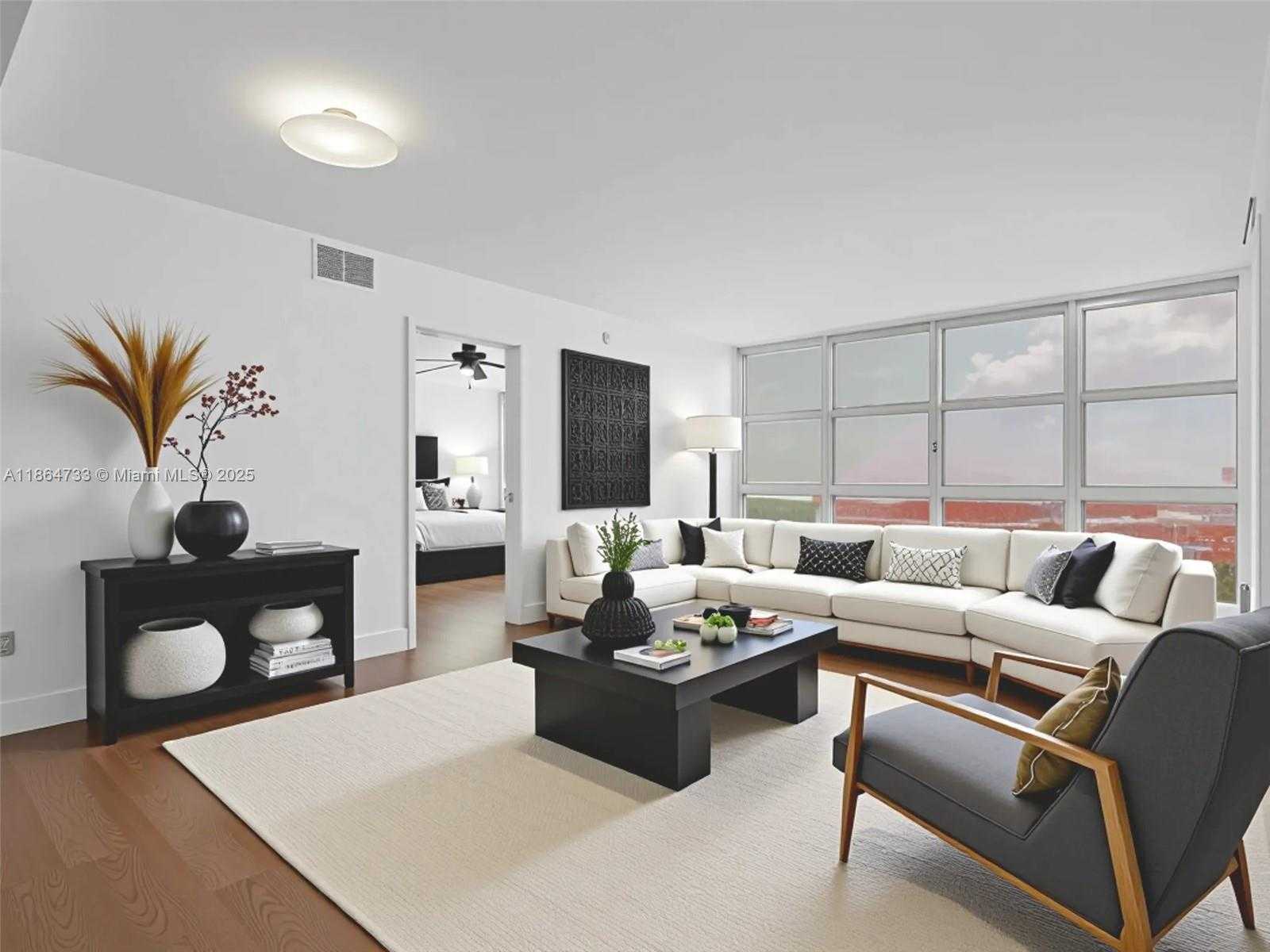 Small Image of 50 BISCAYNE BLVD #4008, Miami Number 50