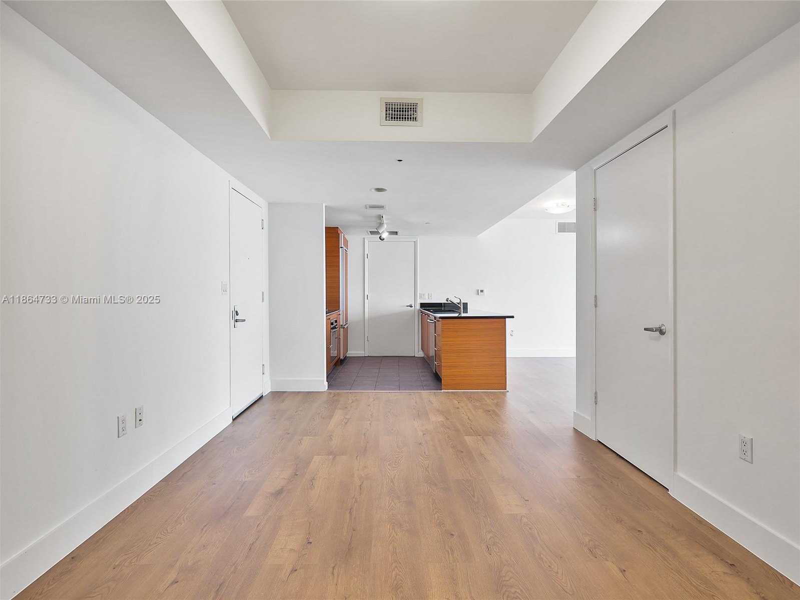 Small Image of 50 BISCAYNE BLVD #4008, Miami Number 6