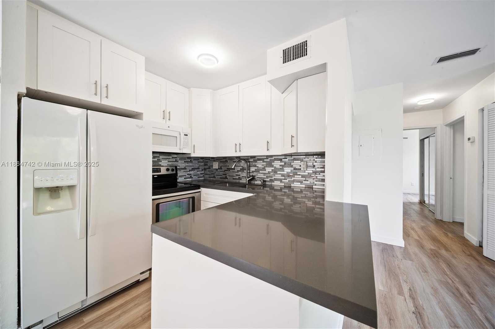 Small Image of 485 NORTH WEST 210TH ST #206, Miami Gardens Number 11