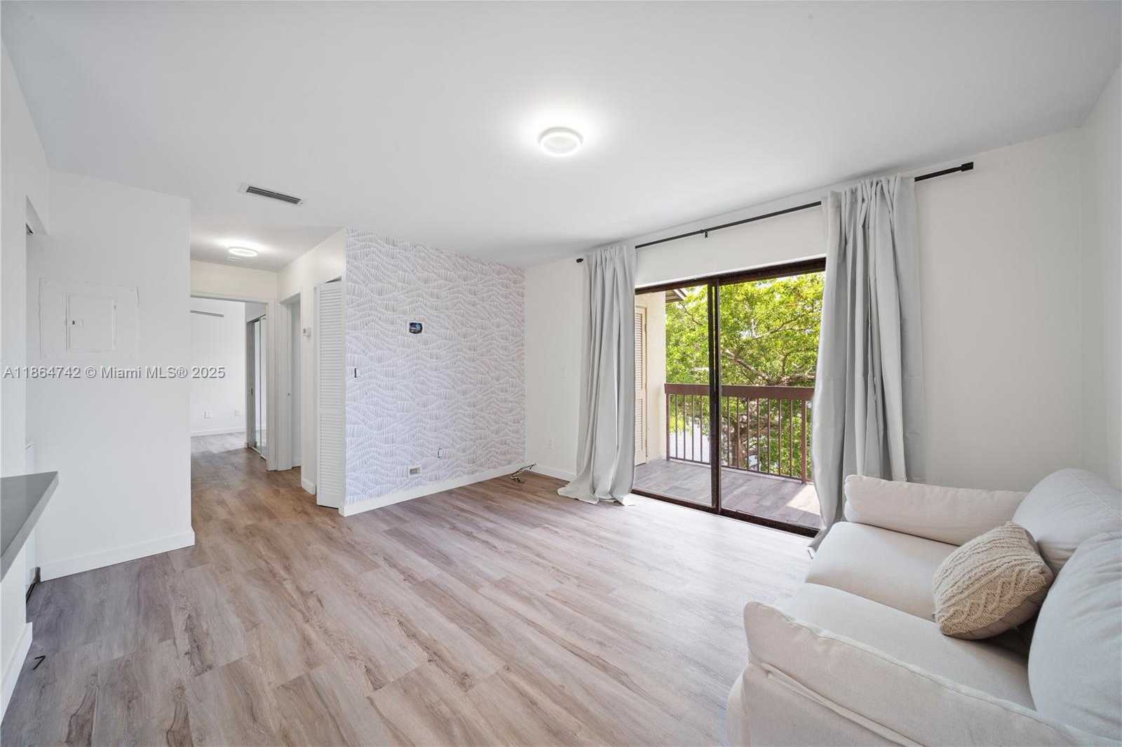 Small Image of 485 NORTH WEST 210TH ST #206, Miami Gardens Number 4