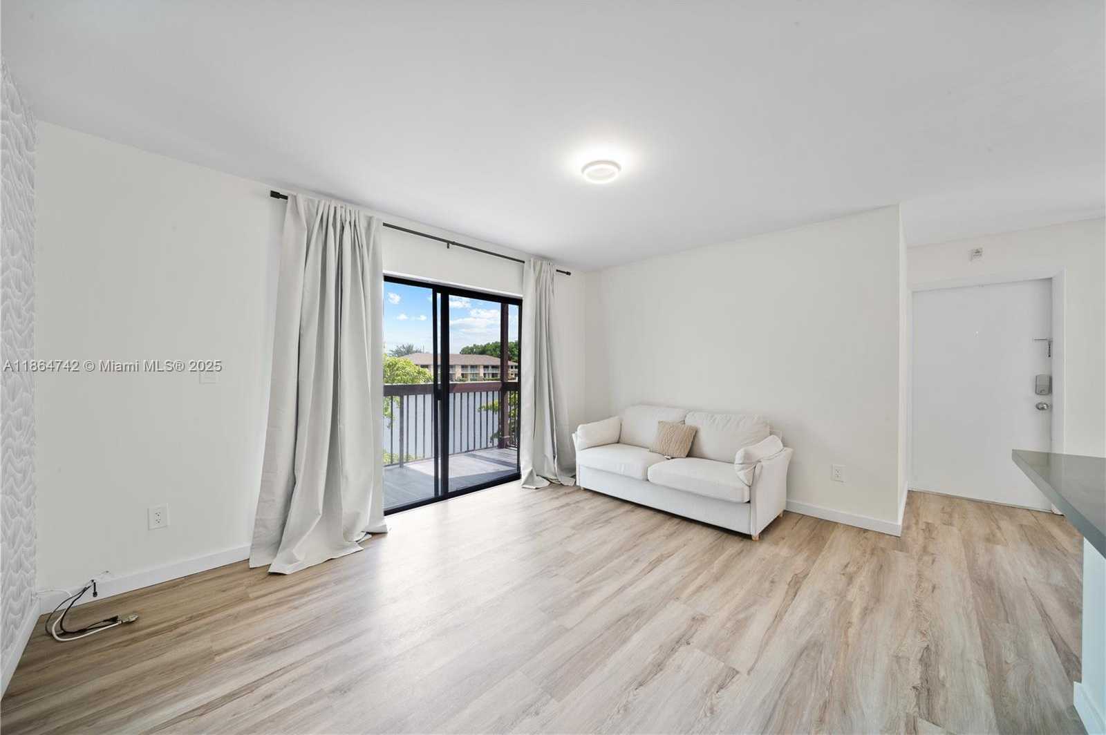 Small Image of 485 NORTH WEST 210TH ST #206, Miami Gardens Number 5