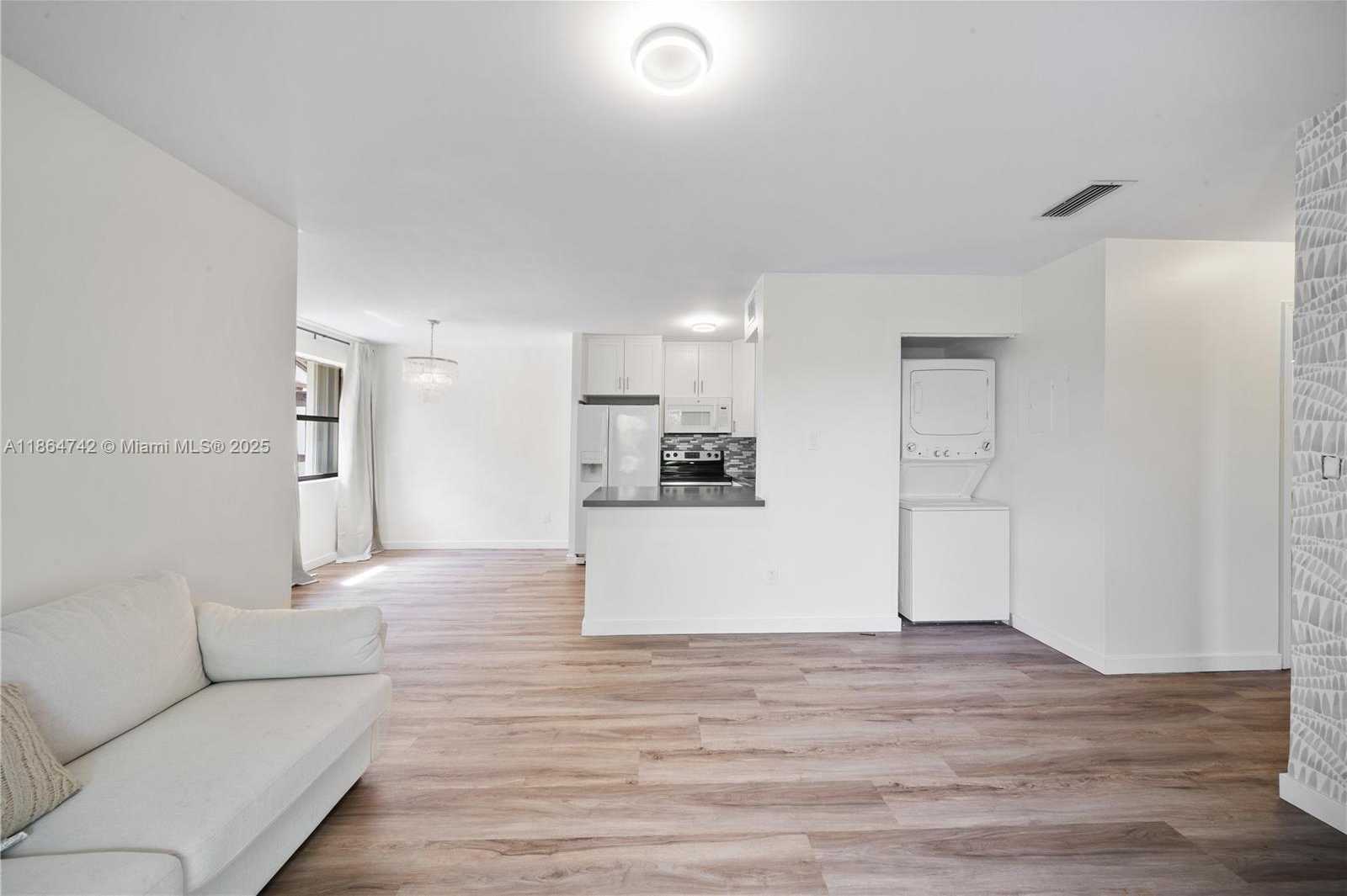 Small Image of 485 NORTH WEST 210TH ST #206, Miami Gardens Number 7