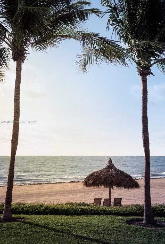 Small Image of 100 BAYVIEW DR #1906, Sunny Isles Beach Number 35