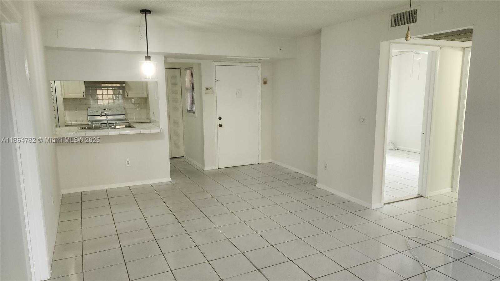 Small Image of 9708 HAMMOCKS BLVD #101-32, Miami Number 10