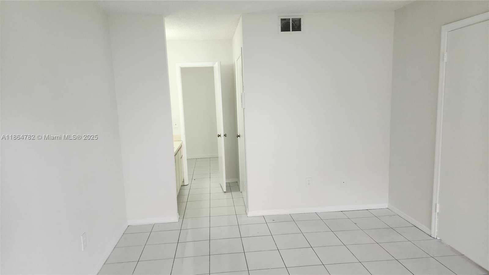 Small Image of 9708 HAMMOCKS BLVD #101-32, Miami Number 12