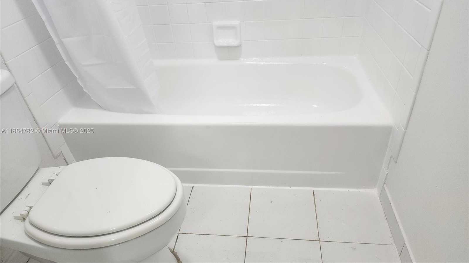 Small Image of 9708 HAMMOCKS BLVD #101-32, Miami Number 14