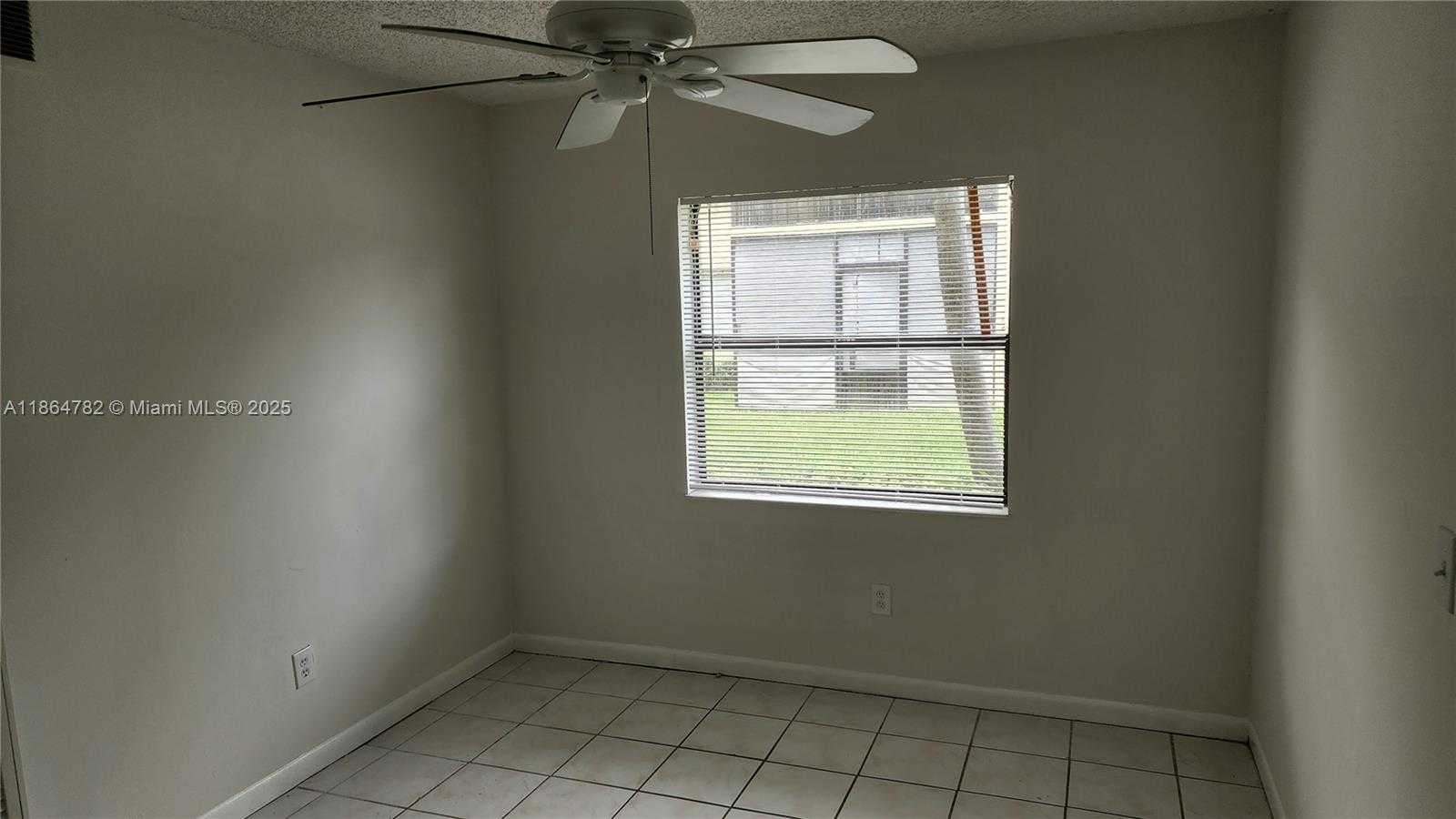 Small Image of 9708 HAMMOCKS BLVD #101-32, Miami Number 20