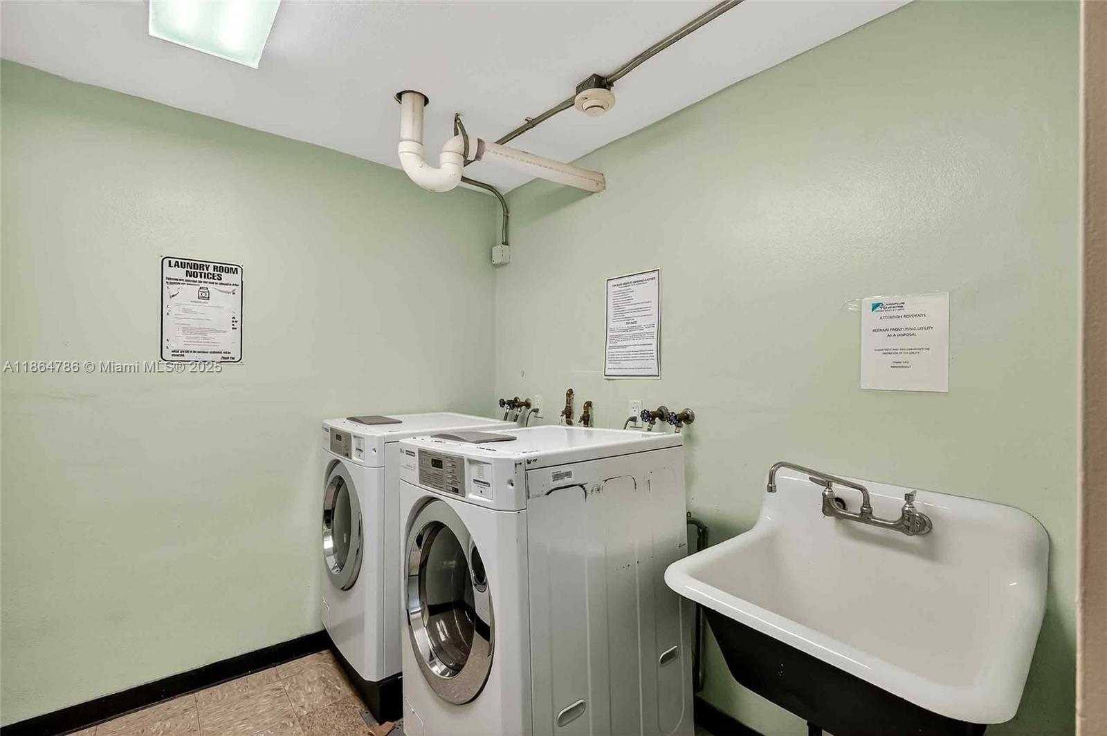 Small Image of 500 THREE ISLANDS BLVD #1001, Hallandale Beach Number 9