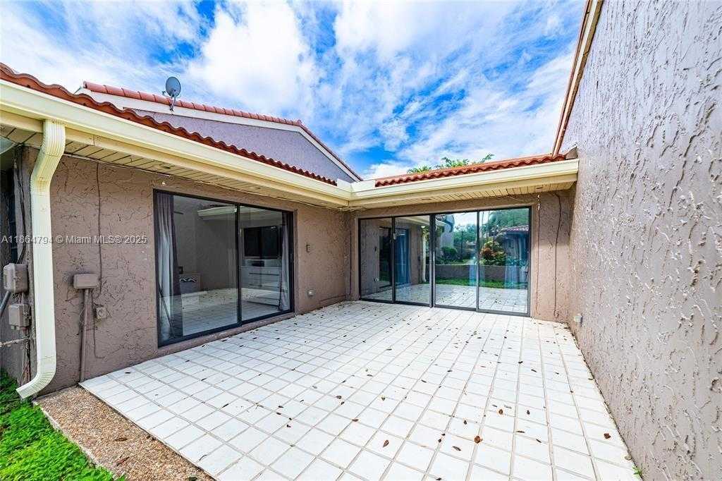 Small Image of 402 ST ANDREWS RD #55, Hollywood Number 13