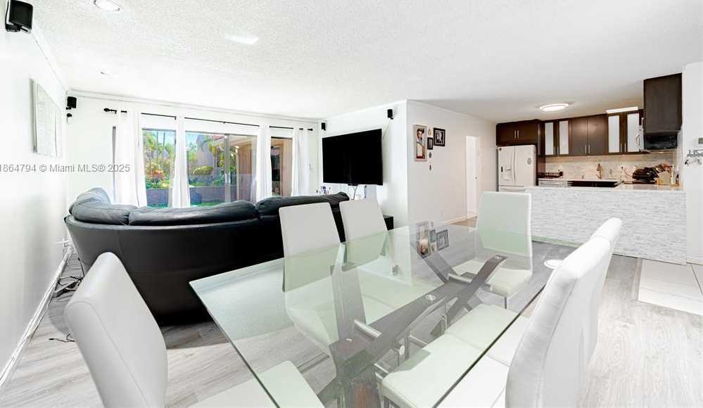 Small Image of 402 ST ANDREWS RD #55, Hollywood Number 5