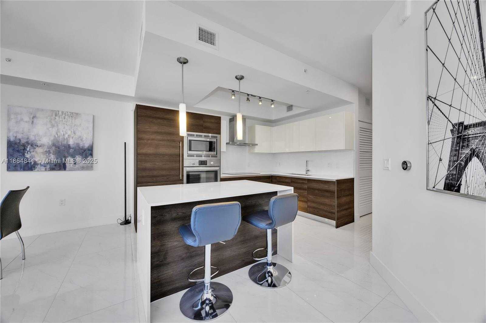 Small Image of 301 ALTARA AVE #511, Coral Gables Number 10