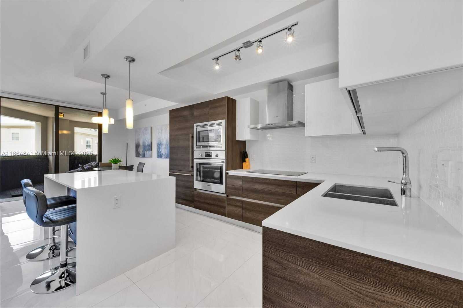 Small Image of 301 ALTARA AVE #511, Coral Gables Number 12
