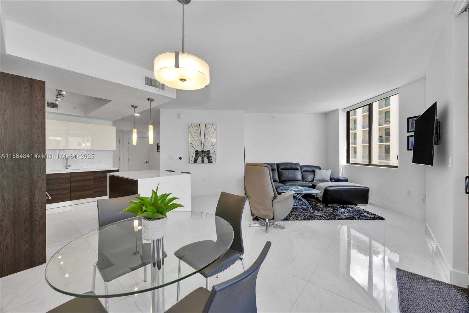 Small Image of 301 ALTARA AVE #511, Coral Gables Number 14