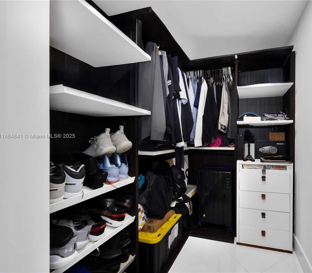 Small Image of 301 ALTARA AVE #511, Coral Gables Number 22